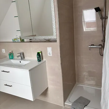 Zimmer Mit Kueche Und Bad Wedemark Exterior foto